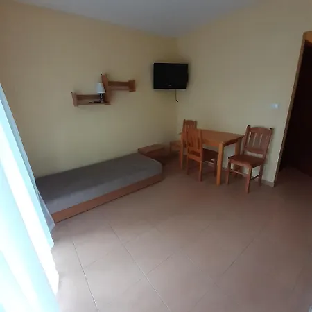 ゲストハウス Zagajnik デンプキ